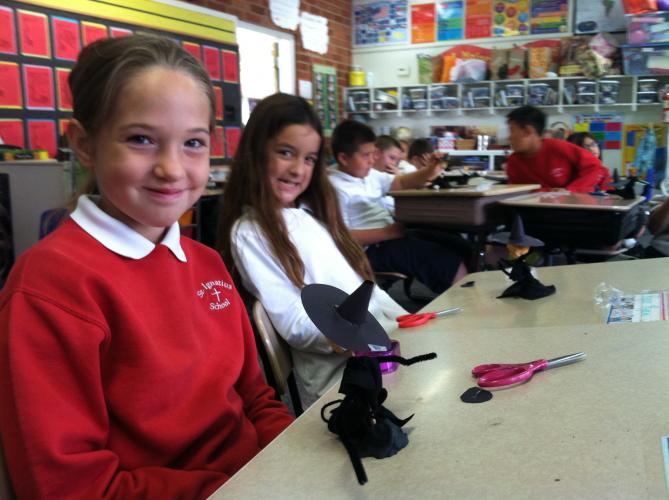 Making Apple Head Witch Dolls